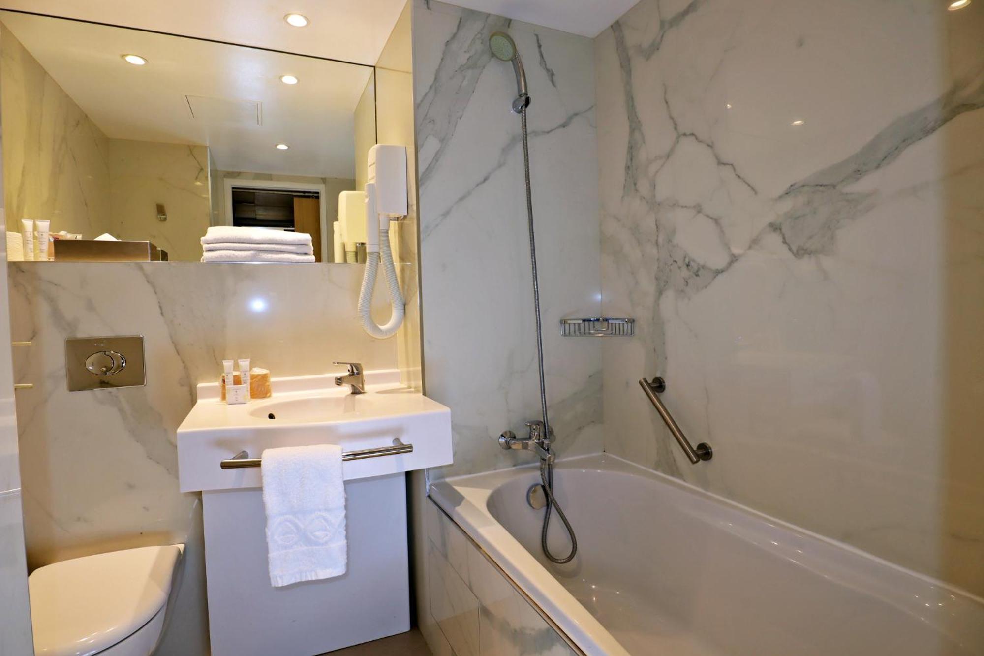 Hotel Hor Les Lumieres Paris Luaran gambar